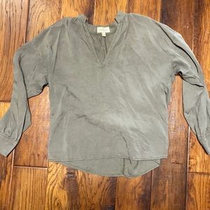 Cloth and Stone V Neck